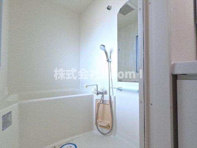 バス・シャワールーム　日々の疲れを癒すお風呂付です