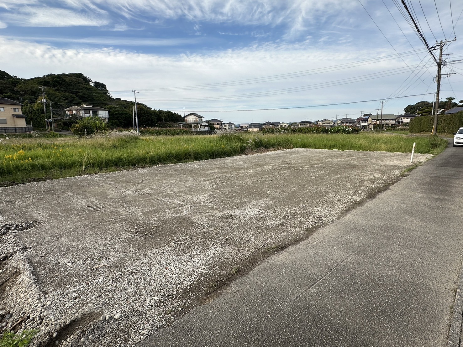 【エステートピア上真倉B棟の駐車場】