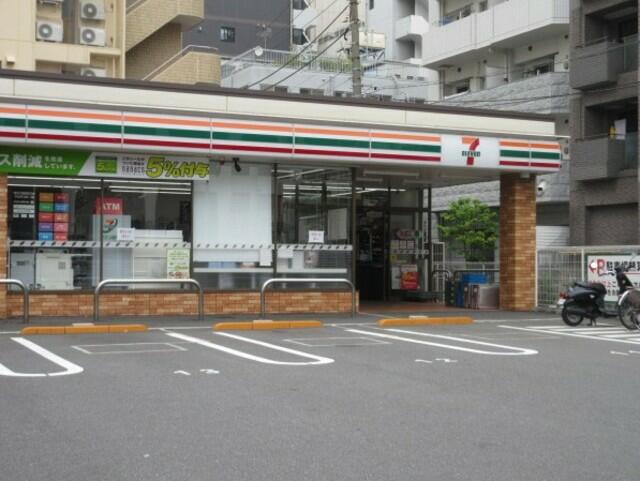 コンビニ　セブンイレブン横浜不老町1丁目店（コンビニ）まで183m