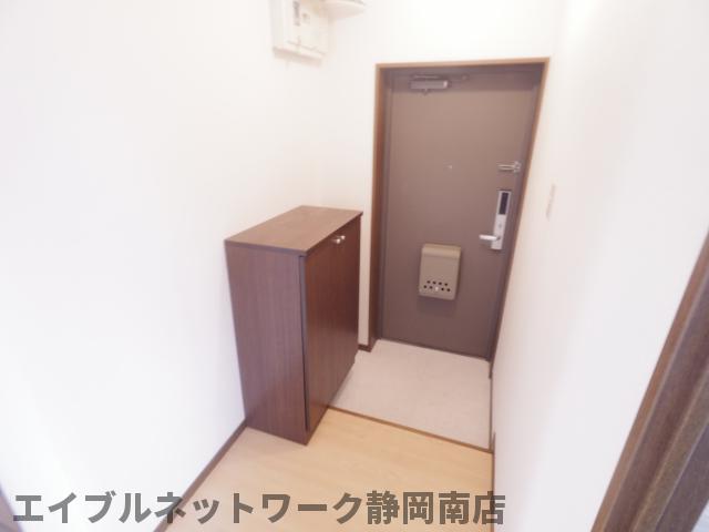 洗面設備　コンパクトで使いやすい洗面所