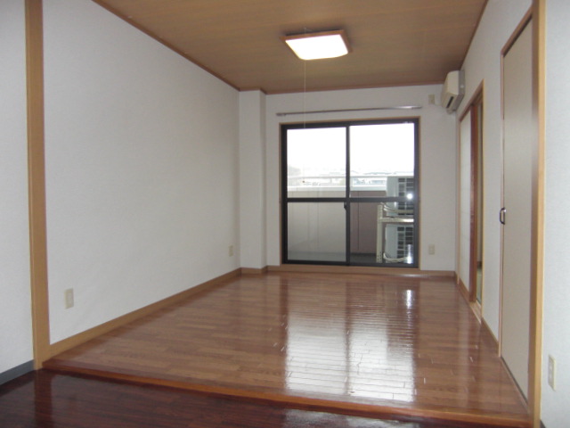 居室・リビング　LDK12帖