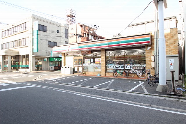コンビニ　セブン－イレブン　広島東雲本町３丁目店（コンビニ）まで34m