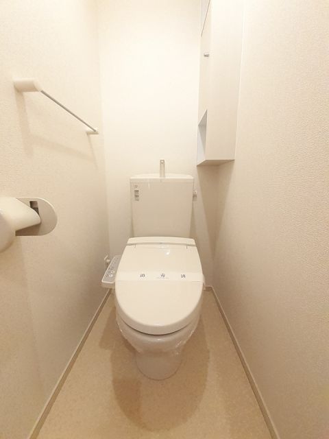 【ヴィータ　セレーナ　IIのトイレ】