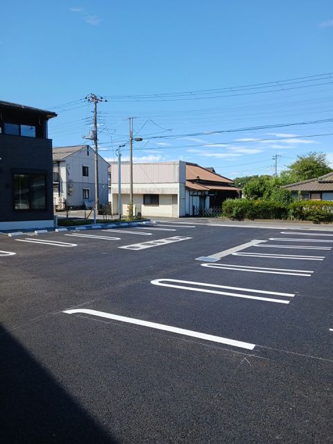 【富津市青木のアパートの駐車場】