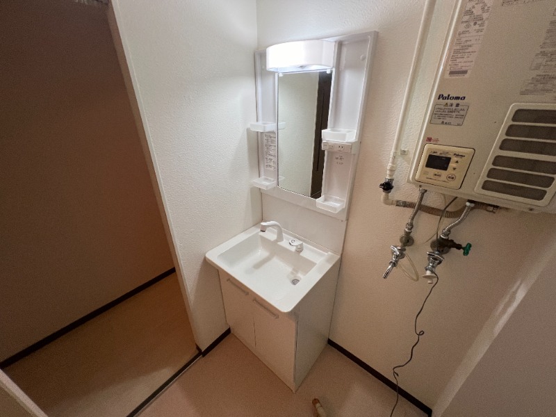 【札幌市東区北二十三条東のアパートの洗面設備】