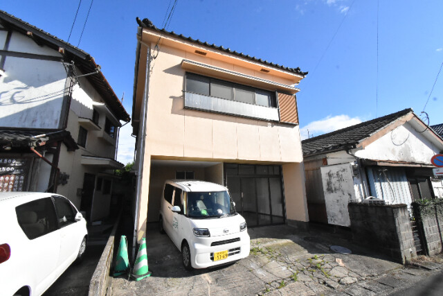 西原1丁目貸家の建物外観