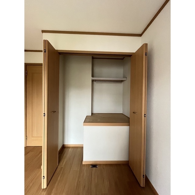 収納　※同タイプ別室の写真となります。