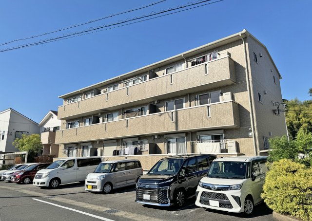 メゾン史の里の建物外観