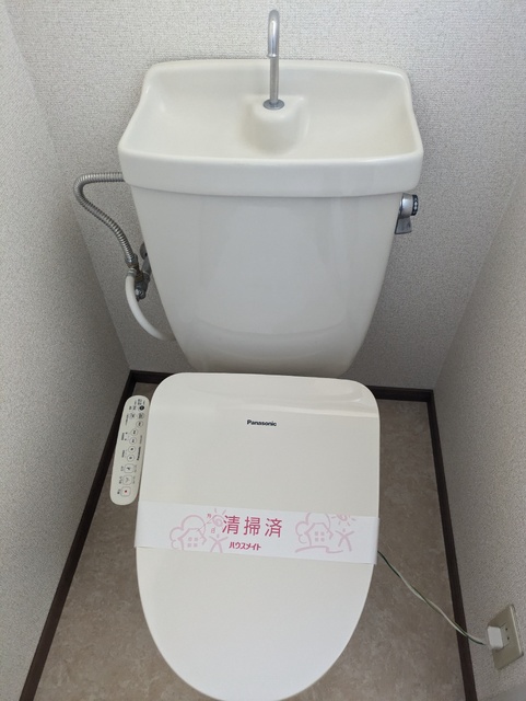 トイレ　洗浄便座
