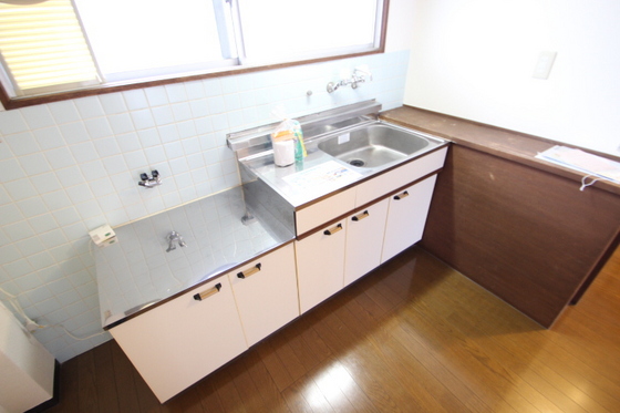 キッチン　※別部屋の写真です