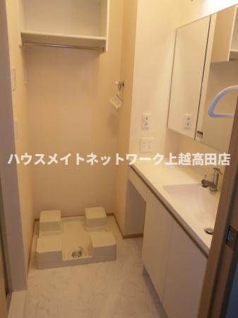 洗面設備　洗濯機置場・洗髪洗面化粧台
