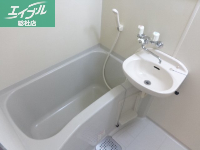 バス・シャワールーム　バス