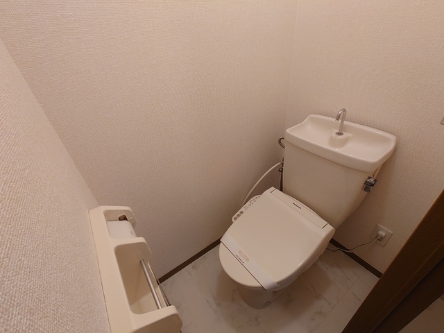 トイレ　２０２　トイレ