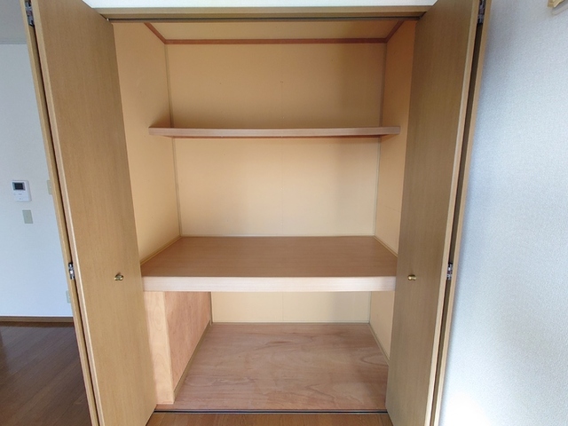 収納　２０２　物入れ