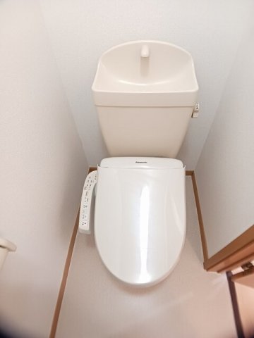 トイレ　ゆったりとした空間のトイレです