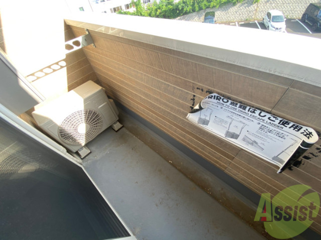 バルコニー　こちらバルコニーです。様々な場面にご活用下さい。