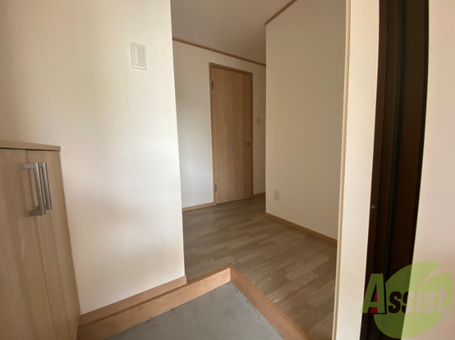 玄関　広々とした玄関です。思わず帰りたくなりますね。