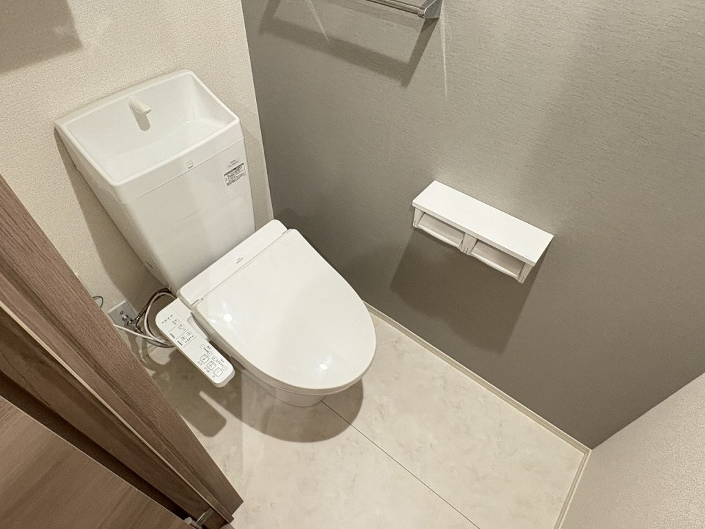トイレ　癖になるウォシュレット完備