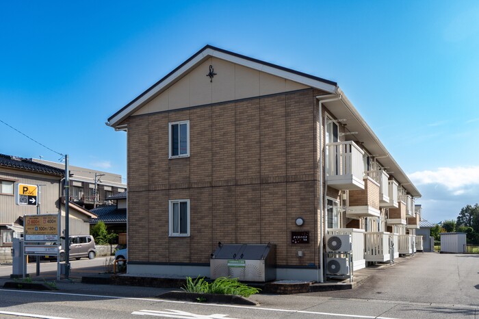 建物外観　リビングです