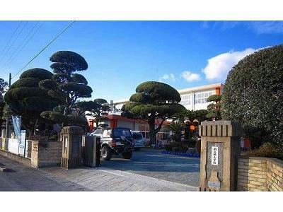 小学校　菊池市立菊之池小学校（小学校）まで409m