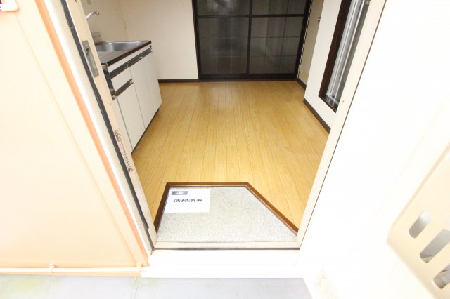 玄関　※前回募集時の写真です