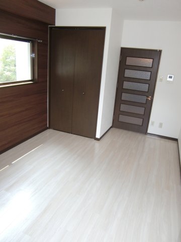 居室・リビング　こちらの居間で趣味の時間をお楽しみください