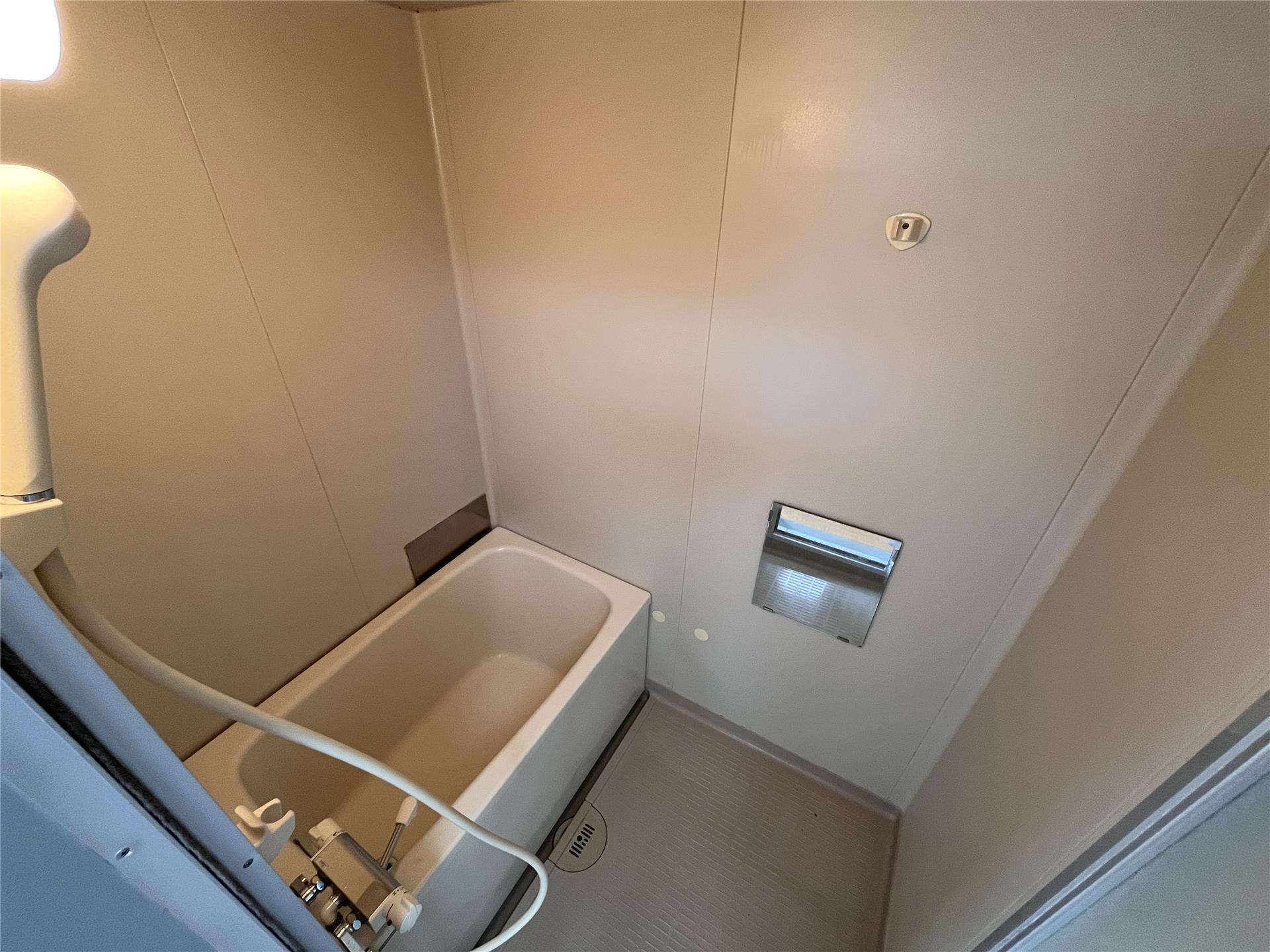 バス・シャワールーム　バス