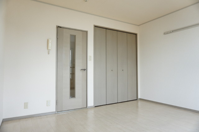 その他部屋・スペース　洋室８帖