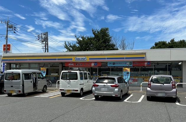 コンビニ　ミニストップ（コンビニ）まで500m
