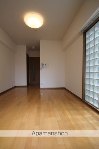 エイペックス松屋町ヴァンデュールの居間写真