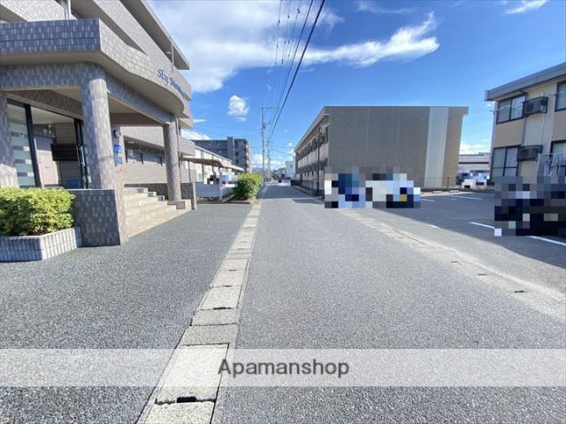 その他　前面道路（その他）まで0m