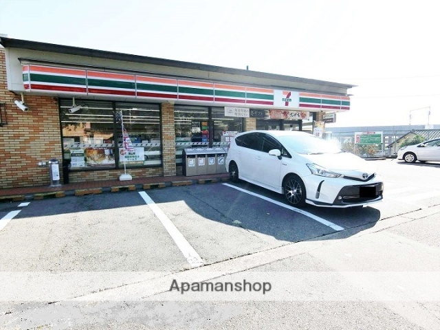 コンビニ　セブン－イレブン三島加茂店（コンビニ）まで742m