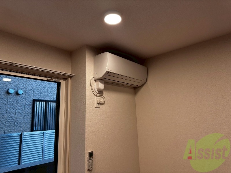 その他設備　こちらはエアコンです。これで夏も冬も快適に過ごせますね。