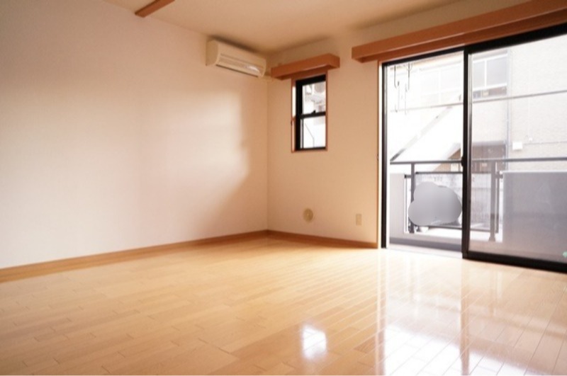 居室・リビング　図面と現状に相違がある場合には現状を優先