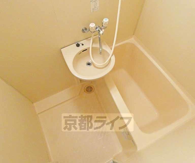 バス・シャワールーム　浴室です