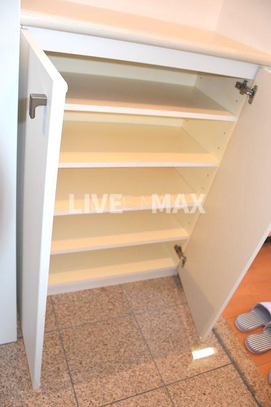 玄関　シューズボックス付きです。