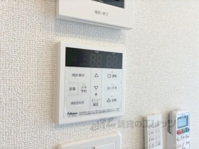 その他設備　給湯器リモコン