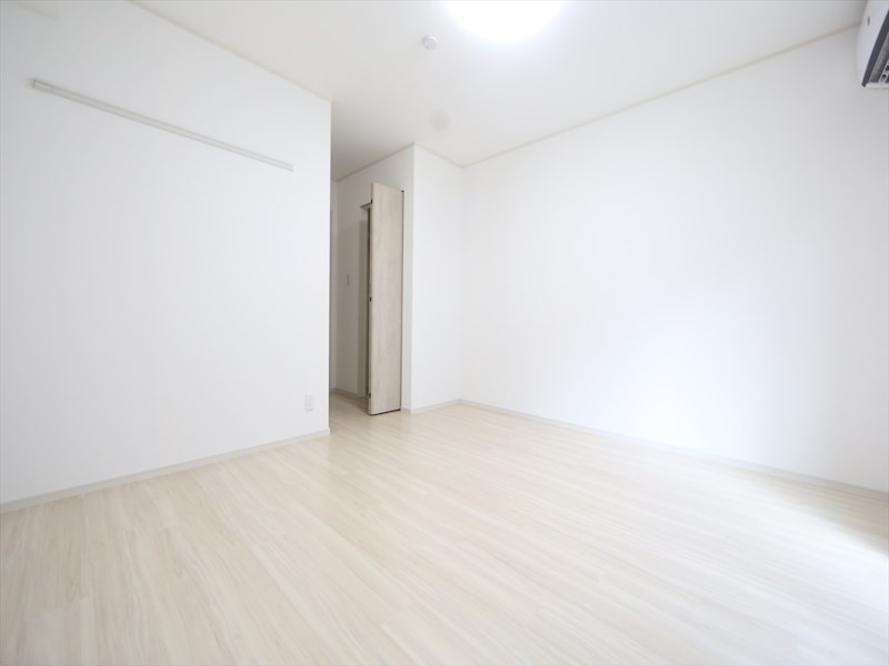 その他部屋・スペース　洋室8.3帖　クローゼット付（収納充実してます）