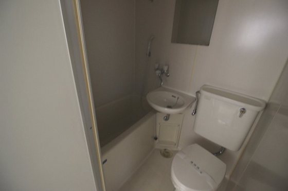 バス・シャワールーム　※他号室の写真です