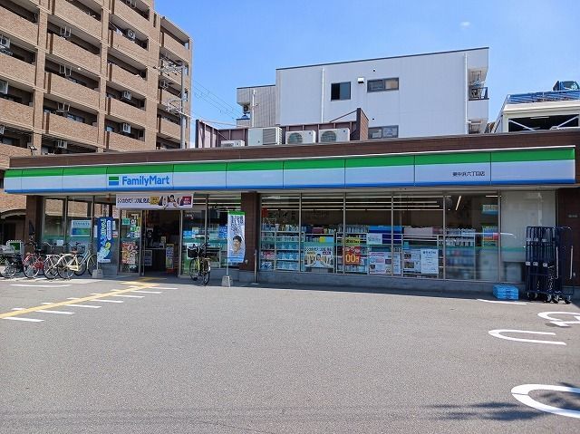 コンビニ　ファミリーマート様（コンビニ）まで170m