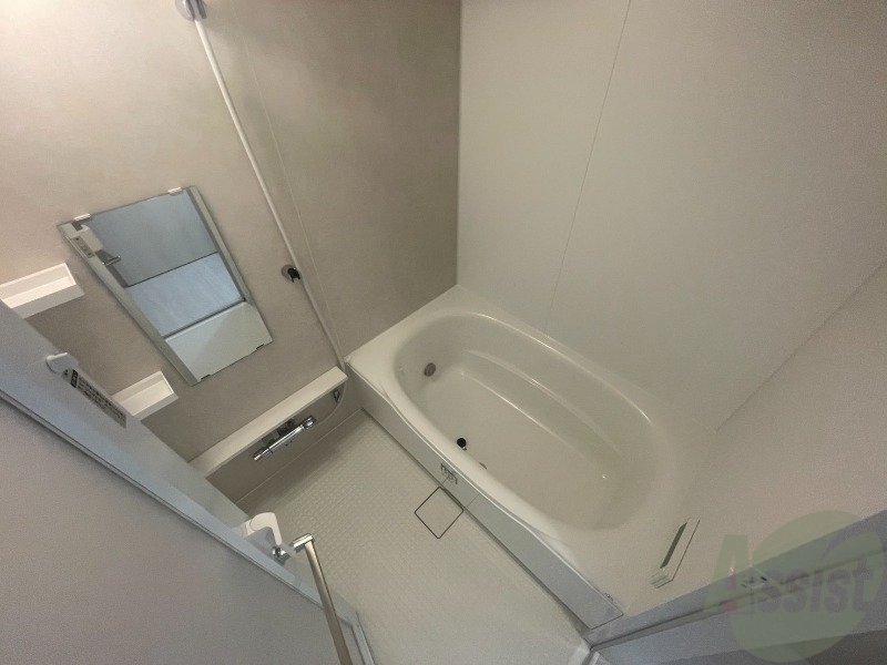 バス・シャワールーム　お風呂になります。一日の疲れを癒してくださいね。