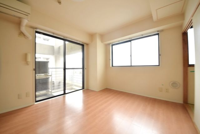 居室・リビング　★日当たりの良いリビングです★