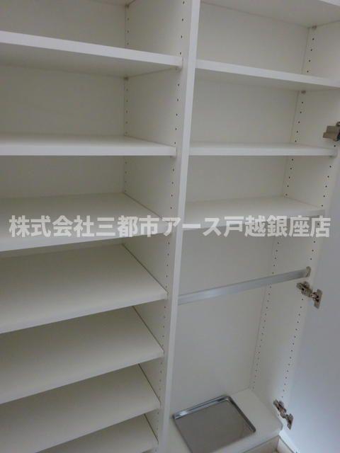 収納　ログ池上