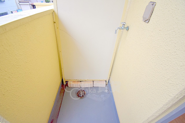 その他設備　室外洗濯機置場