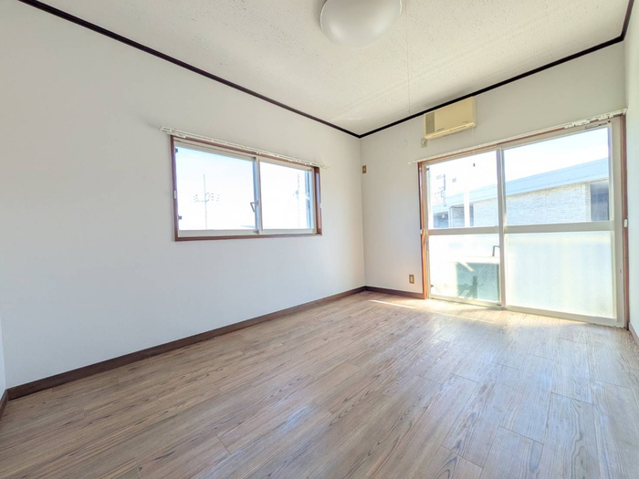 サンテラス湘南の居間写真