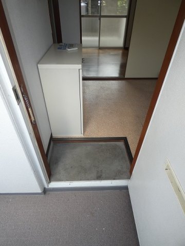玄関　シューズボックスのある玄関です