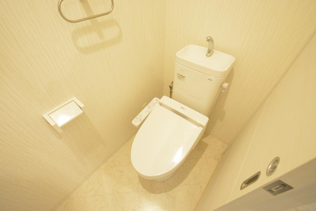 トイレ　シャワー付トイレ