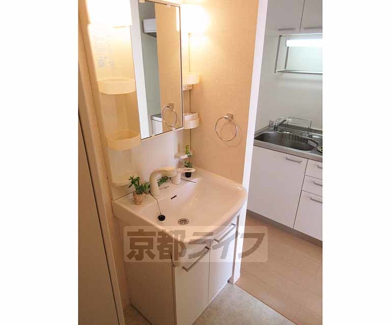 洗面設備　独立洗面台です！