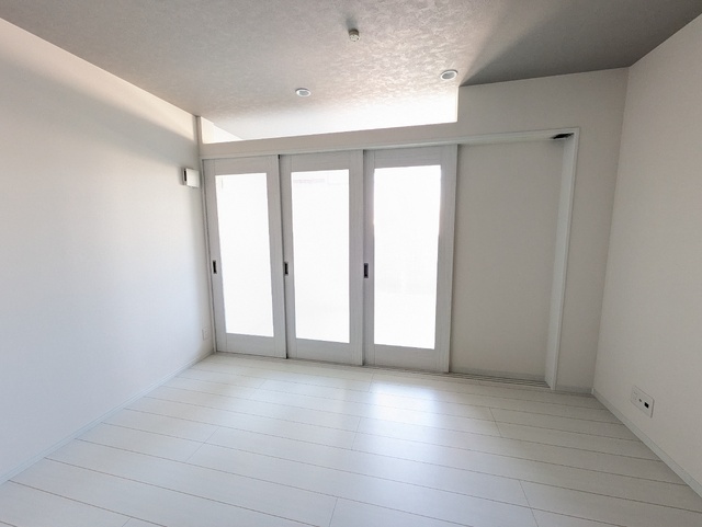 居室・リビング　９．１帖のＬＤＫです☆