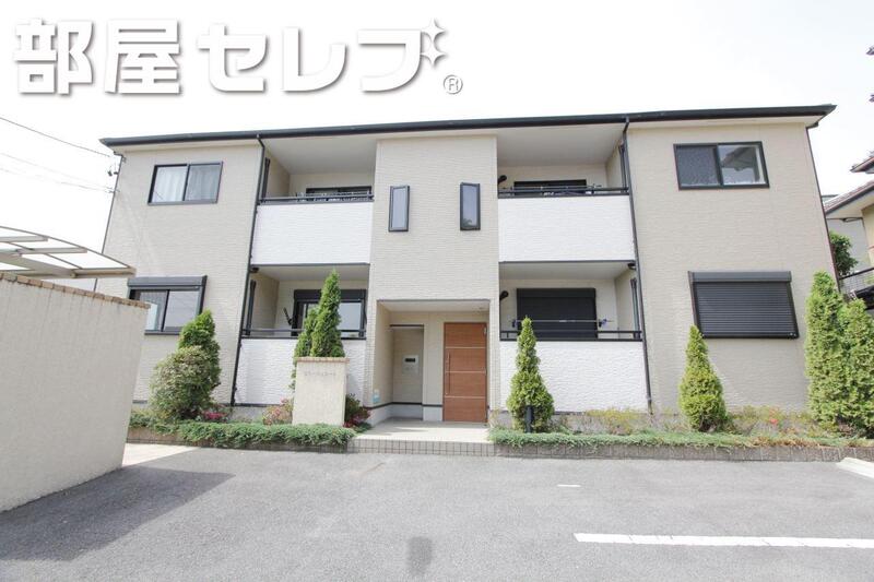 建物外観　日当たりの良い高台です。